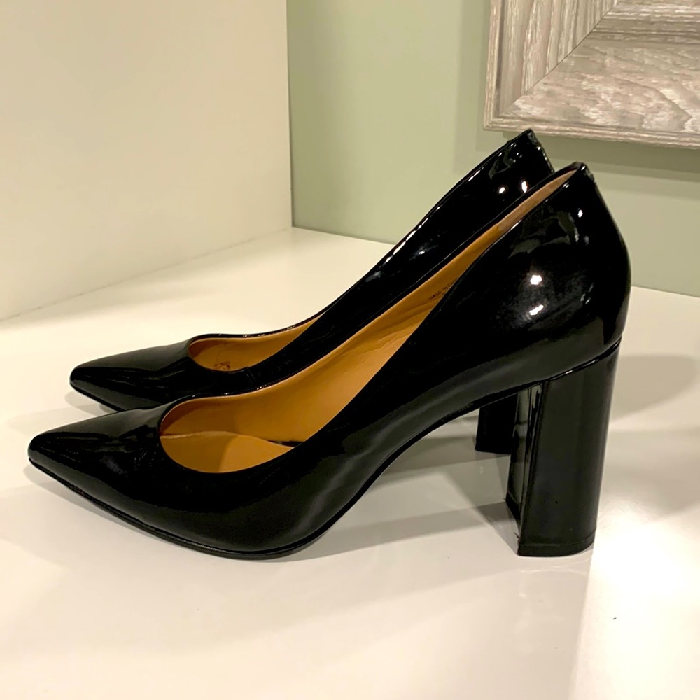 Banana Republic black patent heels